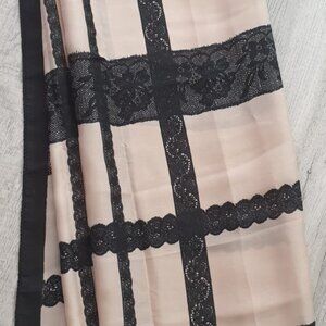 Plaids Pattern Design Scarf Black Off White Fashion Shawl Women Wrap Accessory